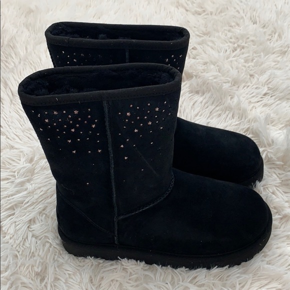 New UGG star girl black boots - Picture 3 of 8